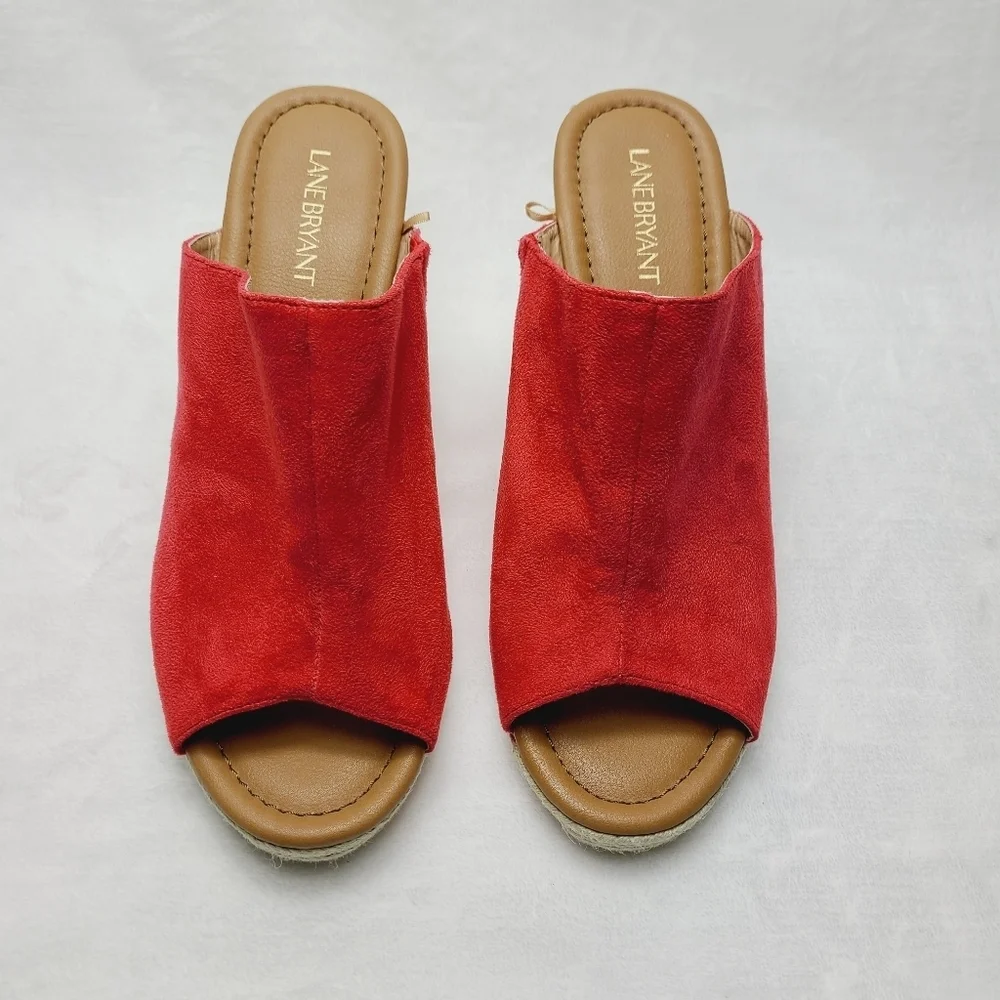 New LANE BRYANT faux suede coral wedge espadrilles